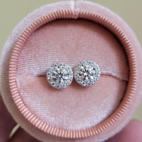 1 Carat Halo Certified Moissanite Stud Earrings NEW - Picture 12 of 15